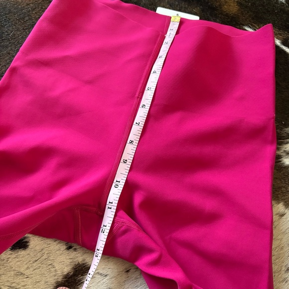 LULULEMON Glow Up HR Tight 25" In Passionate Size 8 NWT - Picture 7 of 8